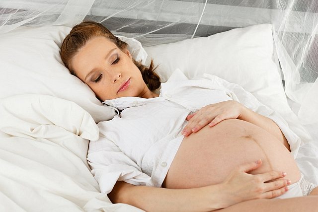 How Many Hours Should a Pregnant Woman Sleep?