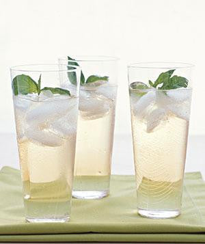 #RecipeSaviours: Basil Lemonade